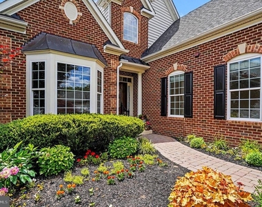 714 Monarchos Drive - Photo Thumbnail 4