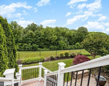 714 Monarchos Drive - Photo Thumbnail 42