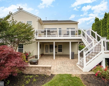714 Monarchos Drive - Photo Thumbnail 46
