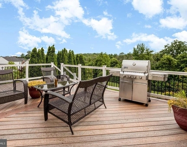 714 Monarchos Drive - Photo Thumbnail 41