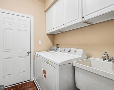 714 Monarchos Drive - Photo Thumbnail 76