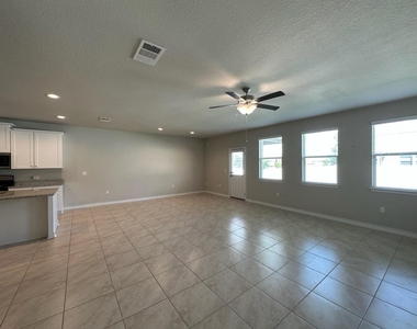 10901 Mickelson Dr - Photo Thumbnail 10