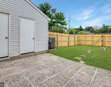 5778 Sunset View Lane - Photo Thumbnail 12