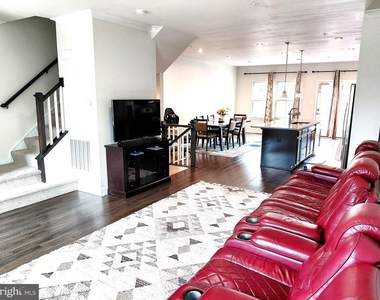 5940 Tomahawk Street - Photo Thumbnail 7