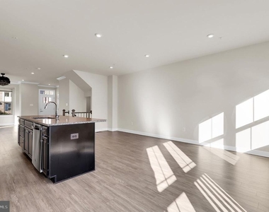 5940 Tomahawk Street - Photo Thumbnail 30