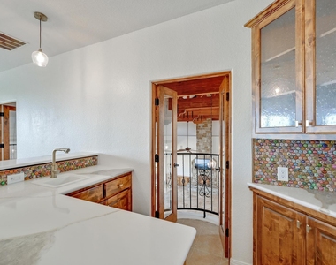 144 Serene St - Photo Thumbnail 20