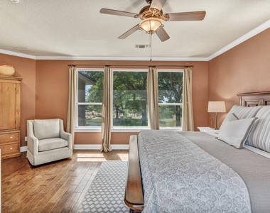 144 Serene St - Photo Thumbnail 28
