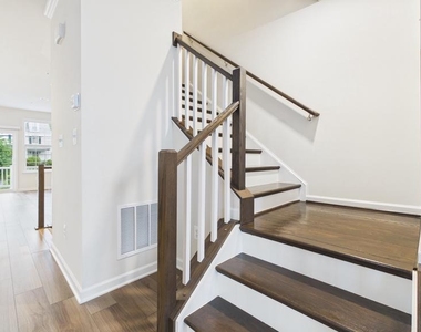 22 Chester Court - Photo Thumbnail 33