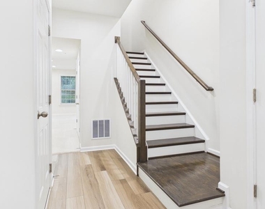 22 Chester Court - Photo Thumbnail 2