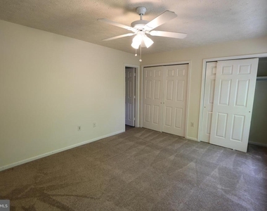 5506 Irish Lord Place - Photo Thumbnail 2