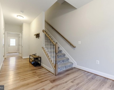 976 Rye Drive - Photo Thumbnail 6