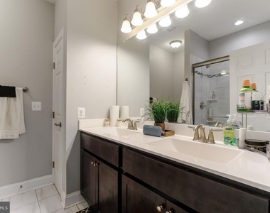 976 Rye Drive - Photo Thumbnail 15