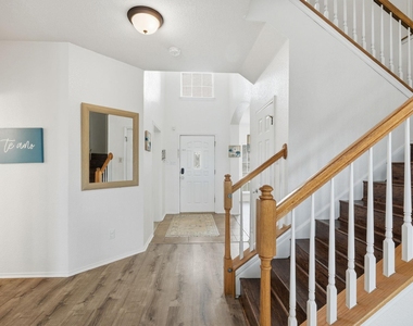 1410 Ne Katie Lynch Dr - Photo Thumbnail 4