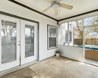 1410 Ne Katie Lynch Dr - Photo Thumbnail 22