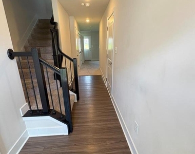 1815 Betterton Rd - Photo Thumbnail 2