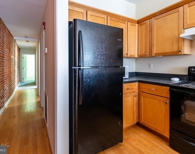 1712 Thames Street - Photo Thumbnail 6