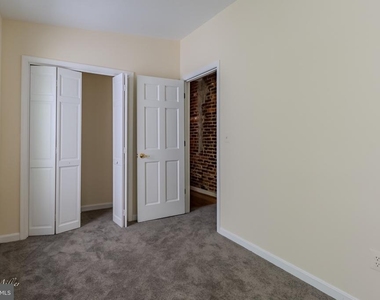 1712 Thames Street - Photo Thumbnail 12