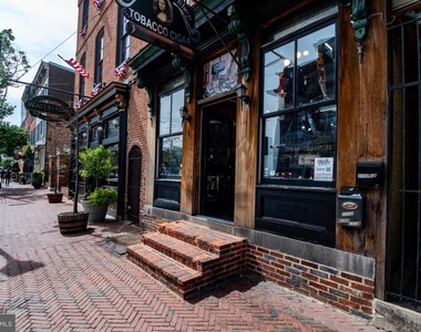 1712 Thames Street - Photo Thumbnail 7