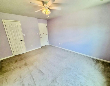 4430 Pasada Ln - Photo Thumbnail 23