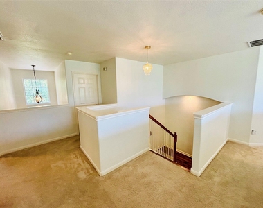 4430 Pasada Ln - Photo Thumbnail 13