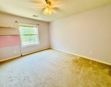 4430 Pasada Ln - Photo Thumbnail 21