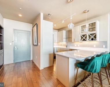 1200 Steuart Street - Photo Thumbnail 8
