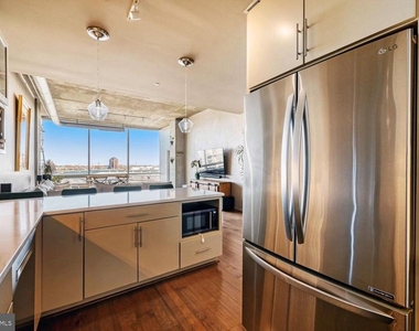 1200 Steuart Street - Photo Thumbnail 11