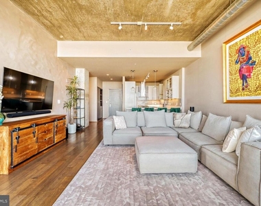 1200 Steuart Street - Photo Thumbnail 6