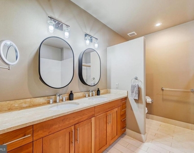 1200 Steuart Street - Photo Thumbnail 23