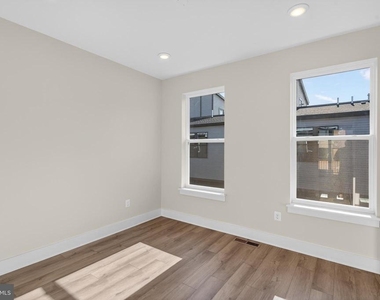 2507 Light Street - Photo Thumbnail 24