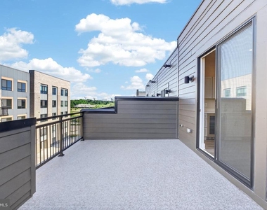2507 Light Street - Photo Thumbnail 47
