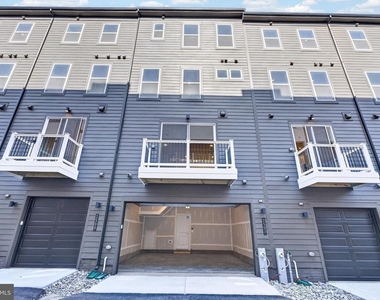 2507 Light Street - Photo Thumbnail 2