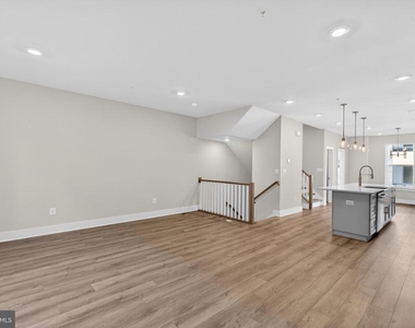 2507 Light Street - Photo Thumbnail 13