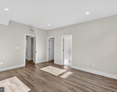 2507 Light Street - Photo Thumbnail 32