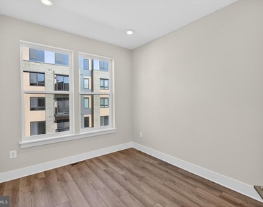 2507 Light Street - Photo Thumbnail 20