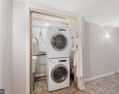 130 E Randall Street - Photo Thumbnail 36