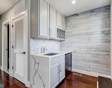 1440 S Charles Street - Photo Thumbnail 3