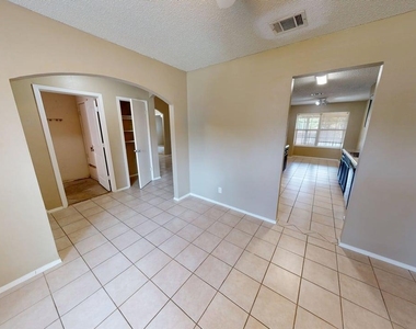 10504 Wendts Way - Photo Thumbnail 5