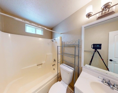 10504 Wendts Way - Photo Thumbnail 22
