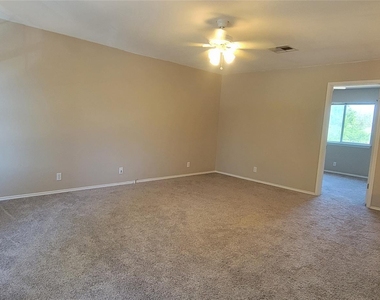 730 Blair Ave - Photo Thumbnail 12
