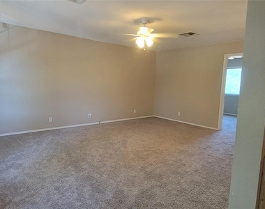 730 Blair Ave - Photo Thumbnail 10