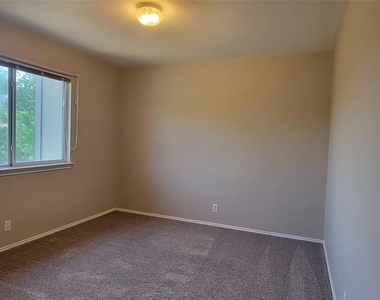 730 Blair Ave - Photo Thumbnail 21
