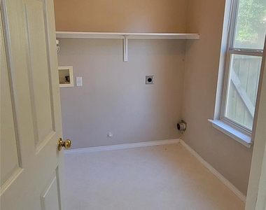 730 Blair Ave - Photo Thumbnail 11