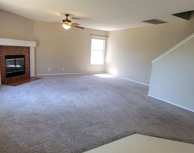 730 Blair Ave - Photo Thumbnail 6