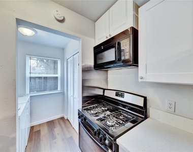 3514 Southridge Dr - Photo Thumbnail 21