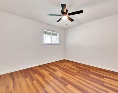 3514 Southridge Dr - Photo Thumbnail 17
