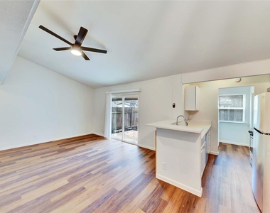 3514 Southridge Dr - Photo Thumbnail 4