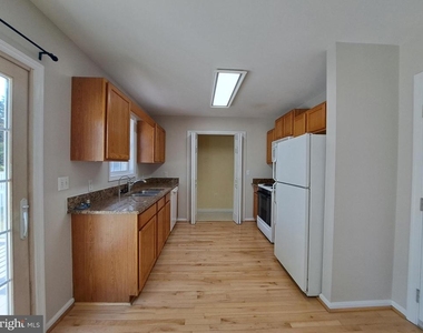 107 Strawberry Way - Photo Thumbnail 8