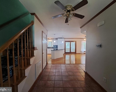 11 Roberts Road - Photo Thumbnail 2