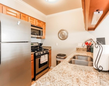 1500 E East Side Dr - Photo Thumbnail 4